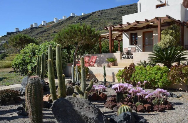 Absolute Peace in a beautiful setting - south villa