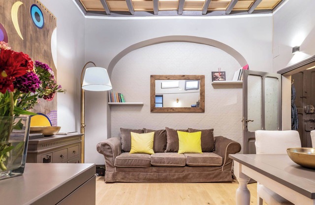 AC Rome Apt for 6 + Terrace - Walk to Trastevere & Gianicolo - Book Summer!