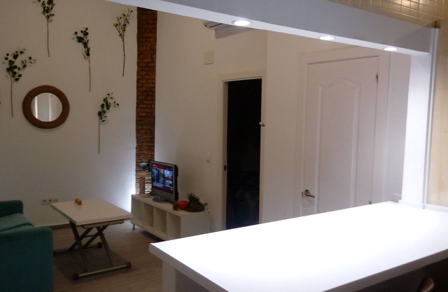 ACOGEDOR APARTAMENTO IN TRIANA-WIFI-SEVILLA
