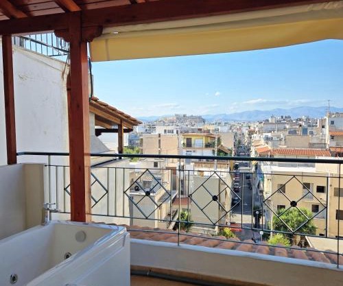 Acropolis View Sky Suite with Jacuzzi near Metro