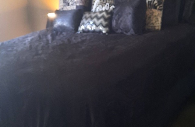 Adorable 2 bed 2 bath condo