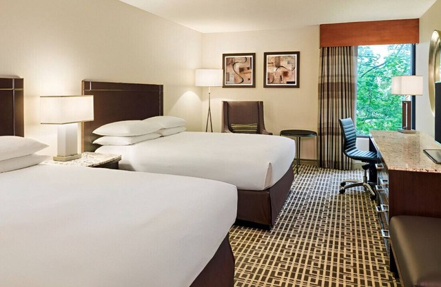 Adorable & Affordable Suite! Great for Groups!