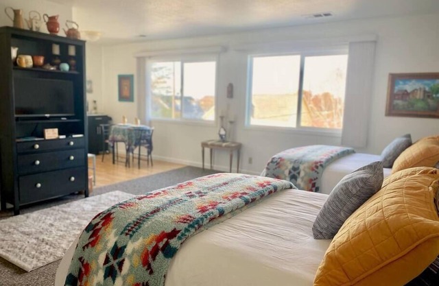 Adorable and Spacious Studio Apt