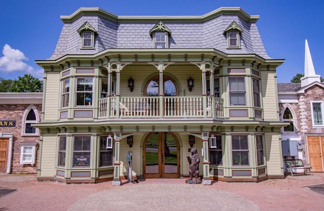 Adventure Suites