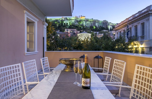 Aerides 3 Luxury Suites - the heart of the historic center, with Acropolis view