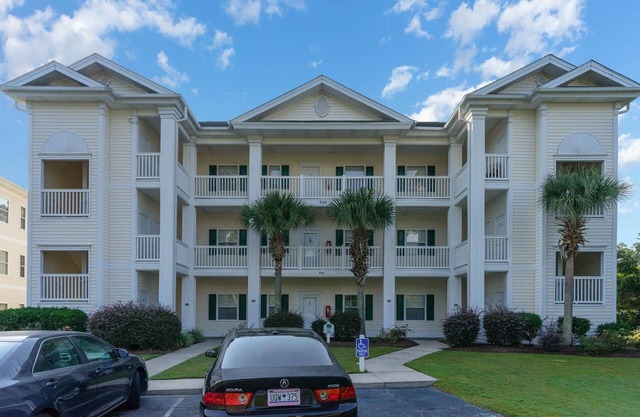 Affordable Family Condo at River Oaks Golf Course Plantation Condo