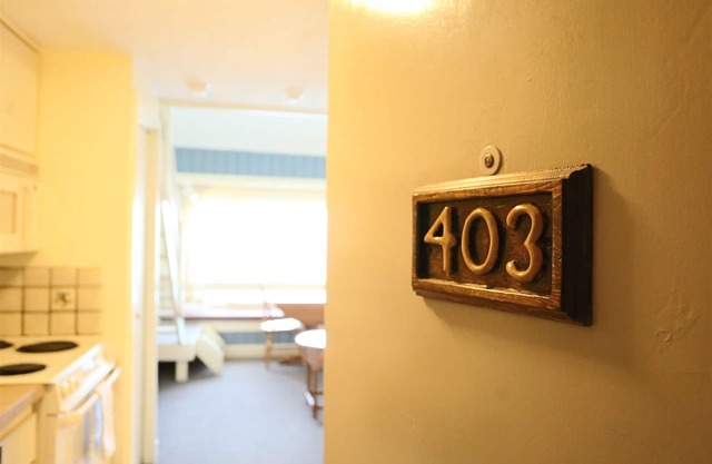 Affordable Loft Unit at Inns of Waterville Valley with easy walk to Town Square (403)
