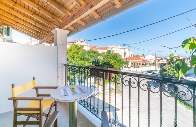 "Afrodite Lefkimmi Apartment 1" with Balcony & Wi-Fi