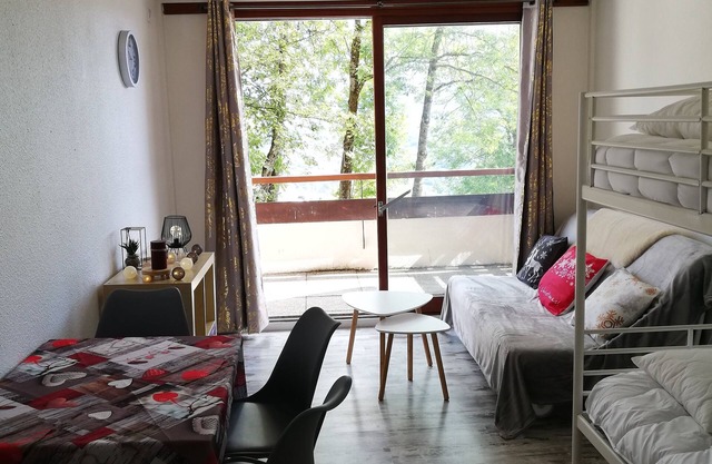 Agreable Studio Avec Terrasse AU Pied DES Pistes