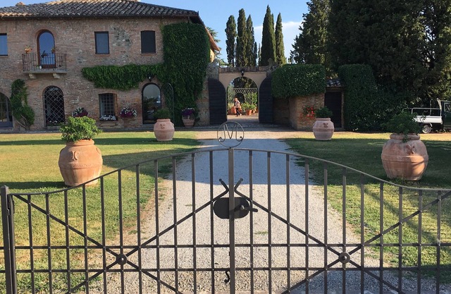 Agriturismo-Macciangrosso Country House, Piccolomini Farmhouse, Room Three
