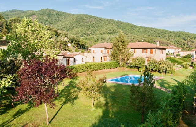 Agriturismo Lisciano Niccone, with pool and spa, Agriturismo Niccone private villa