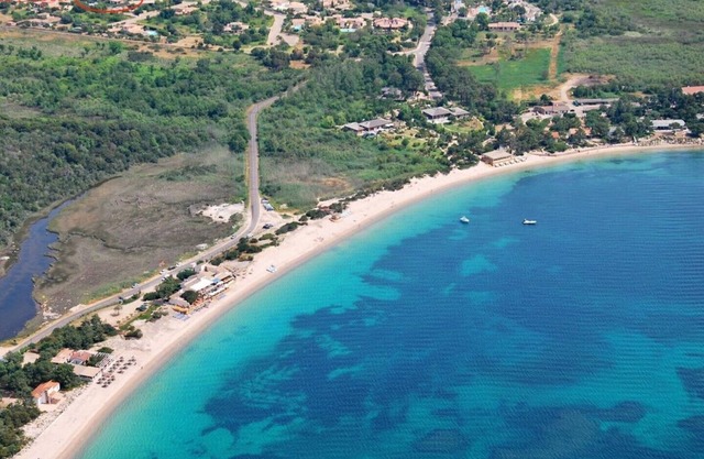 Air-conditioned 4 * villa with Cala Rossa beach on foot, heated pool