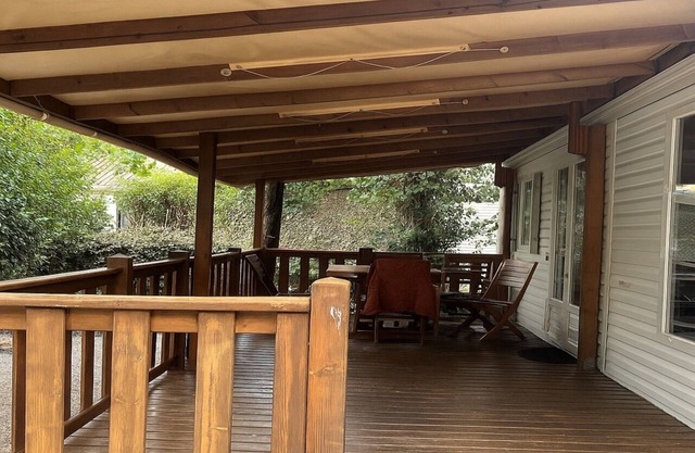 Air-conditioned mobile home with terrace - between sea and Camargue