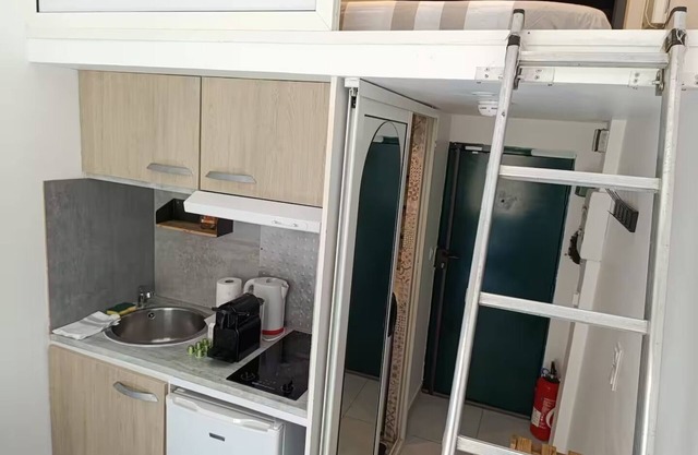 Air-conditioned studio near Promenade des Anglais