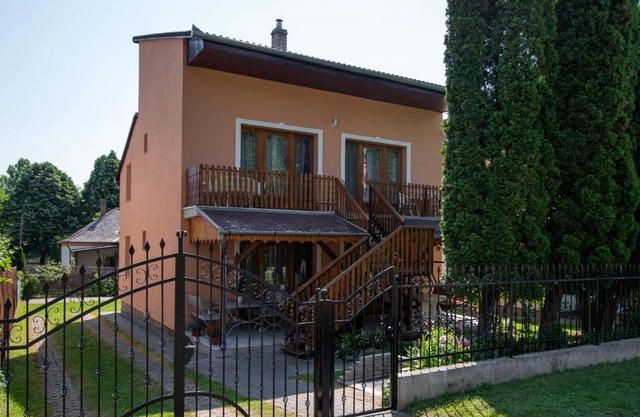 Akácfa 13 Apartman