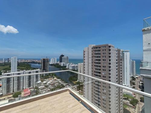 Alójate Cartagena - Exclusivo Apartamento Inteligente a 5 min de la playa