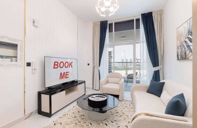Al Barsha Apartment Sleeps 2 with Swimming Pool!