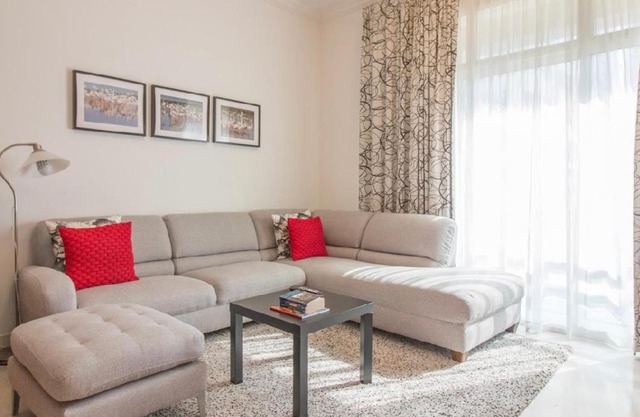 Al marina stay hotel apartment