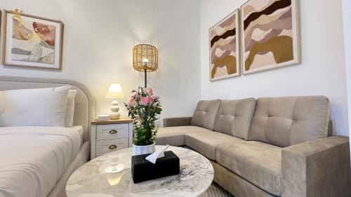 Al Reef Luxury Studio - Elegant Stay Near Al Reef Community Park