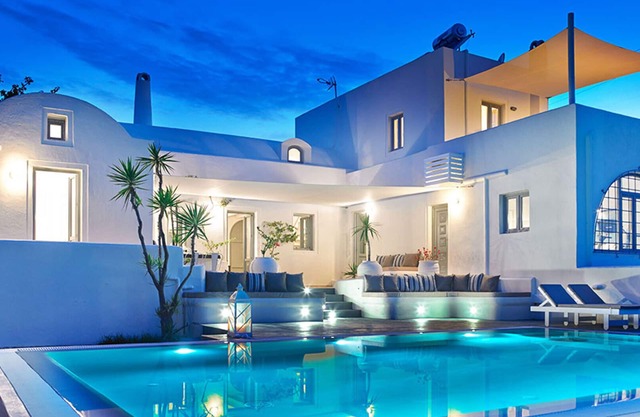 Aleria Villa Santorini - Exclusive facilities and services