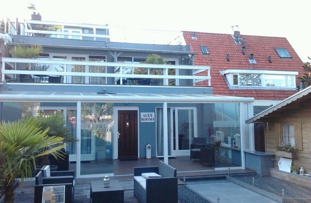 Alex Rooms