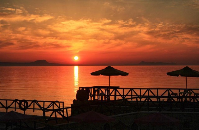 Alkionis Beach Hotel Apartments