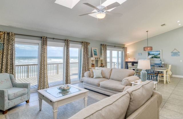 Almost Heaven! Large Beachfront Home, Incredible Views, 2 Level Deck, Fire Pit, $300 in Free Tickets