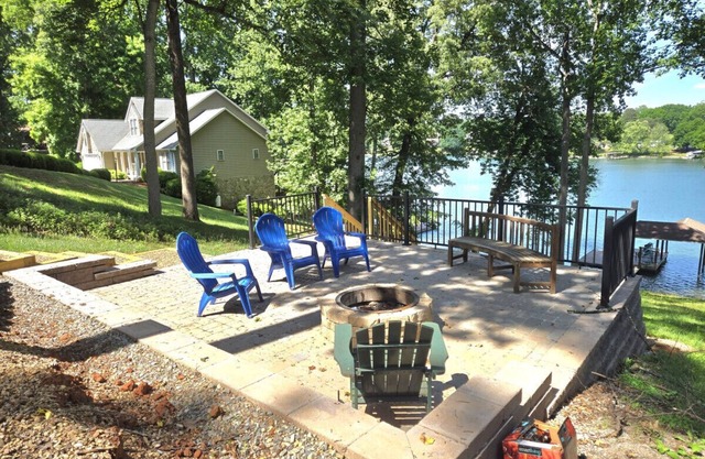 Almost There- Fire pit, dog friendly sleeps 6