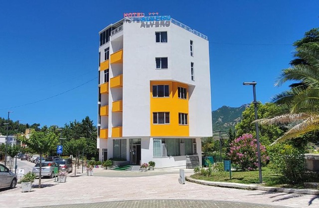 Alvero Hotel
