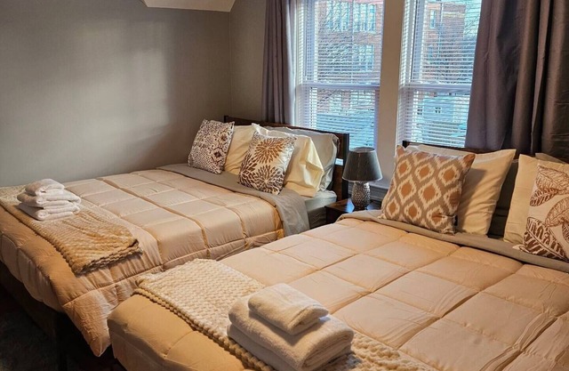 Amazed 3 Bd Hillside House
