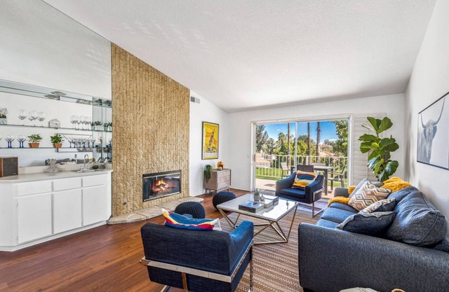 Amazing 2bd/2ba Palm Desert Oasis!
