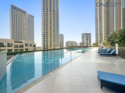 Amazing 3BR with Maid room in Creek with Pool&Gym