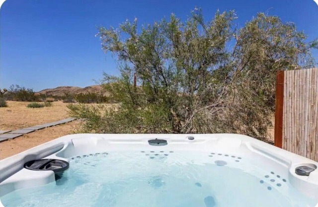Amazing Desert Retreat Hot Tub Fire Pit