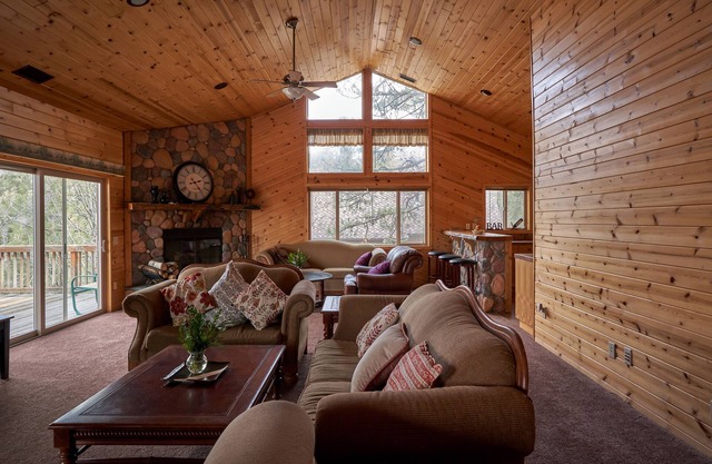 AMAZING FAMILY VACATION CABIN Amazing mountain view 3100sqf