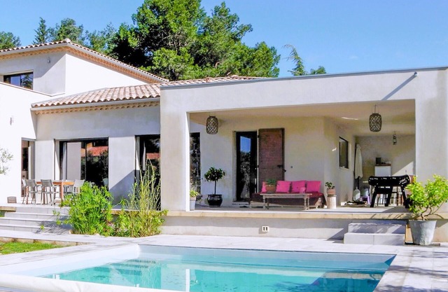 Amazing home in Villeneuve les Avignon