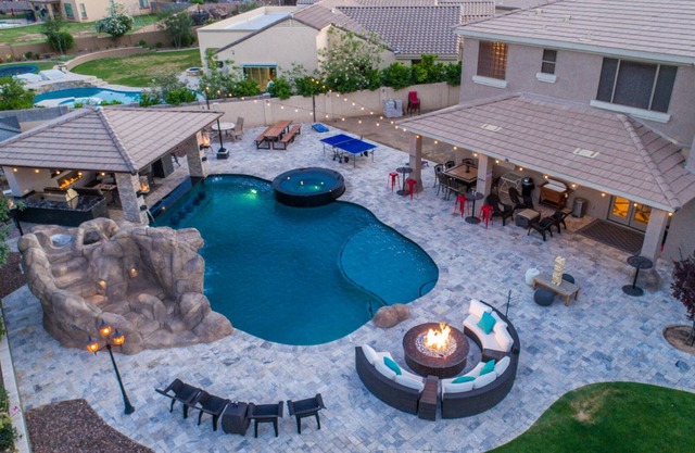 AMAZING "FUN PARK" in BACKYARD Comfortably Sleeps 10