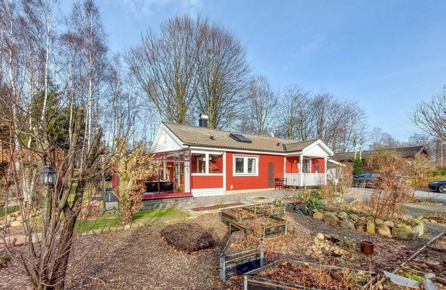 Amazing home in örkelljunga with WiFi