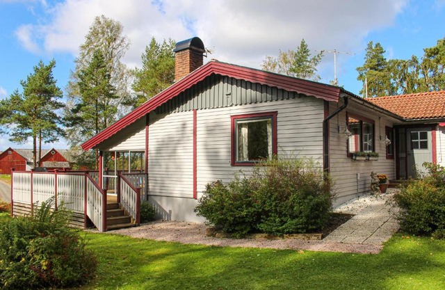 Amazing Home In Öxabäck