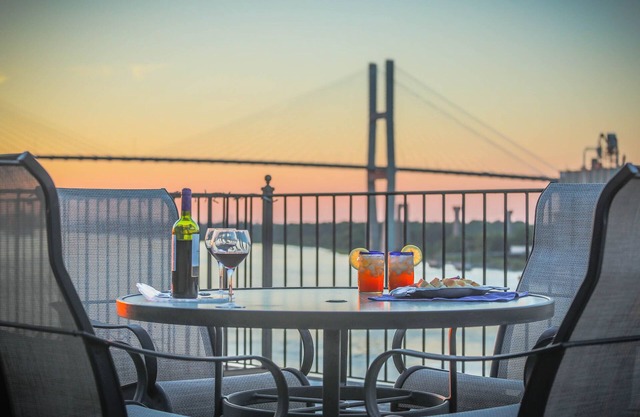 Amazing Loft with Parking and Deck above River Street by Lucky Savannah