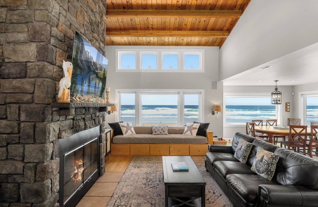 Amazing Oceanfront Home -Two Master Suites!