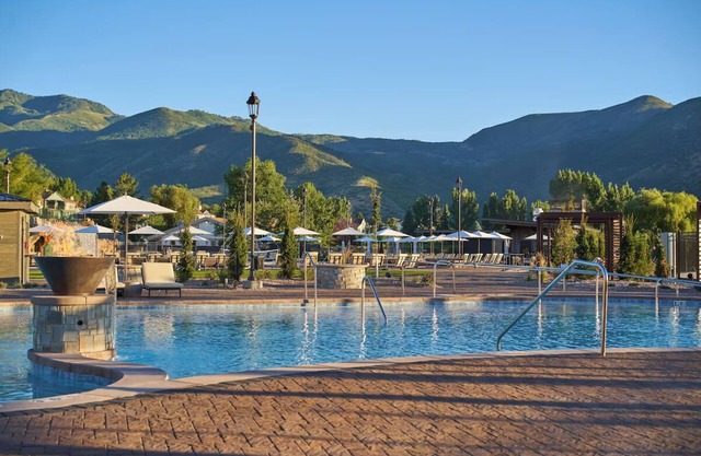 Amazing Outdoors! Modern unit w/Resort access - Your Serene escape awaits!