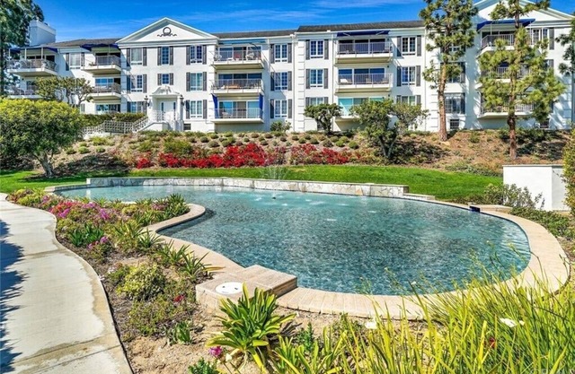 Amazing PENTHOUSE Walk to the beach and Balboa Peninsula and to