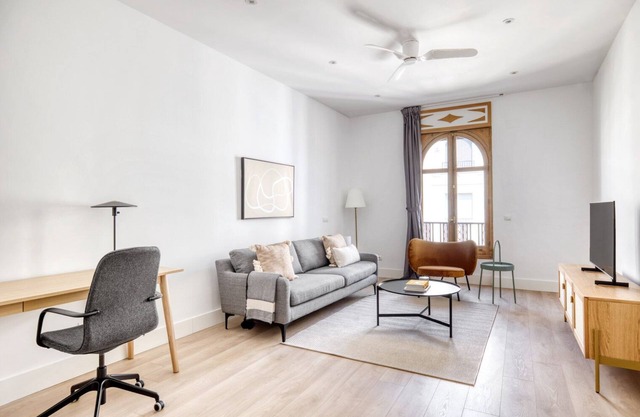 Amazing Salamanca 2BR, near El Retiro Park, by Blueground