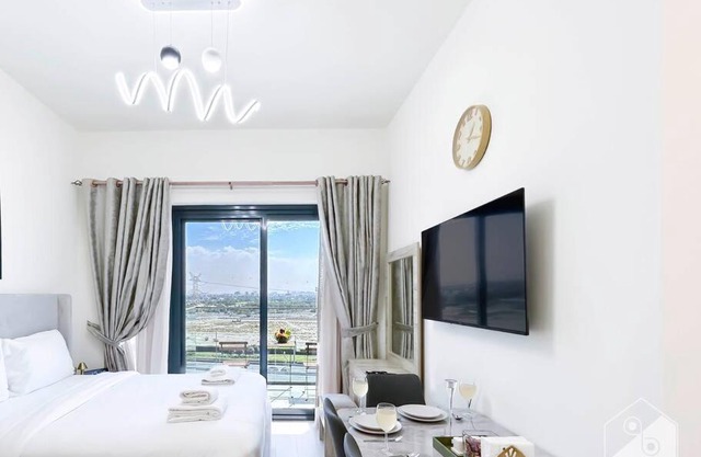 Amazing Studio with Balcony & View Riviera Meydan