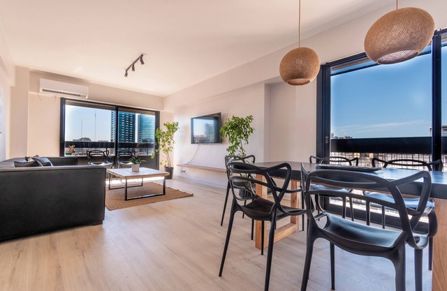 Amazing triplex - 3-bedroom in Historic Downton BsAs - Close to many landmarks