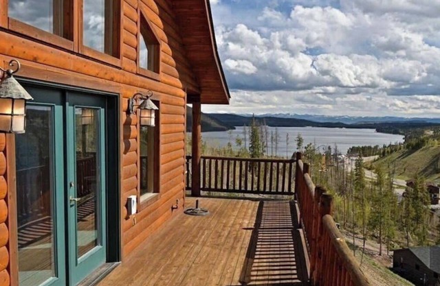 Amazing Views of Shadow Mnt/lake,firepit,3br/2ba Cozy Cabin in Grand Lk,sleeps6