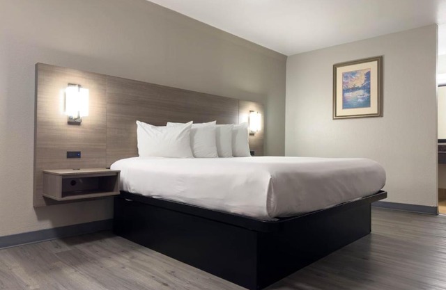 Americas Best Value Inn Austin