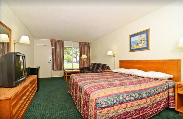 Americas Best Value Inn Wilson - UNIT 7(ONE BED)