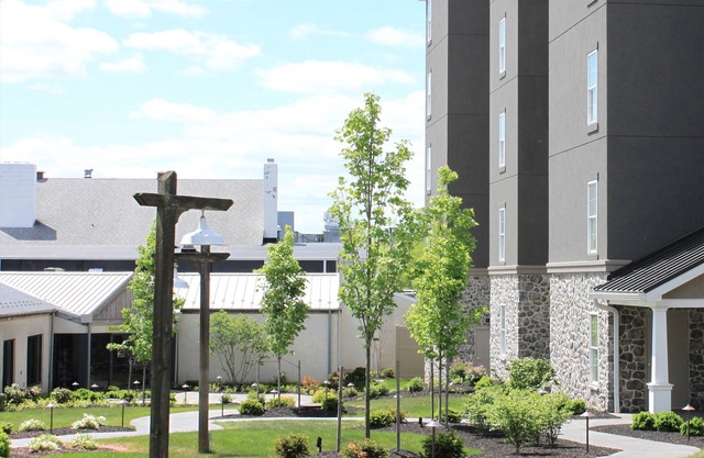 AmishView Inn and Suites