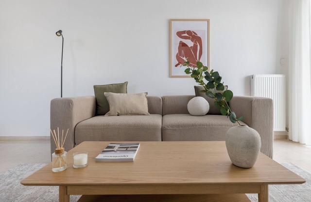 Ample 3BR Apartment II in Marousi